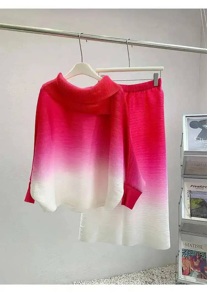 Elegant Gradient Pleated Set™